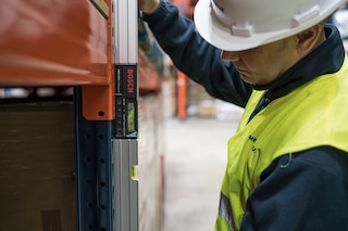 Inspection technique du rayonnage de l’entrepôt